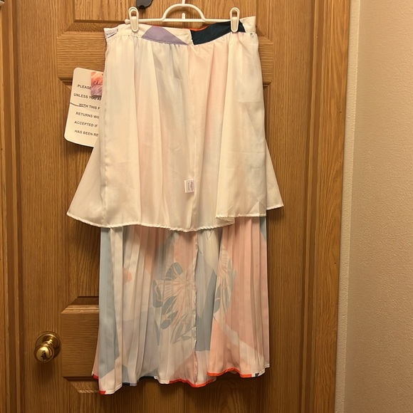 Chicwish Floral Abstract Color Block Maxi Skirt New L - Picture 8 of 12